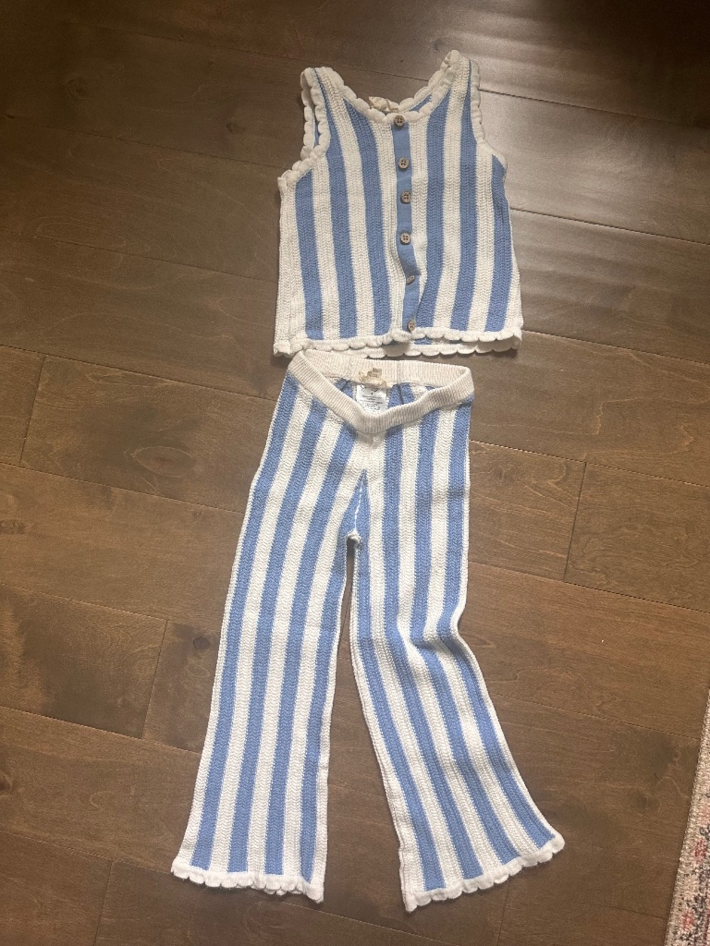 Jessica Simpson knit set